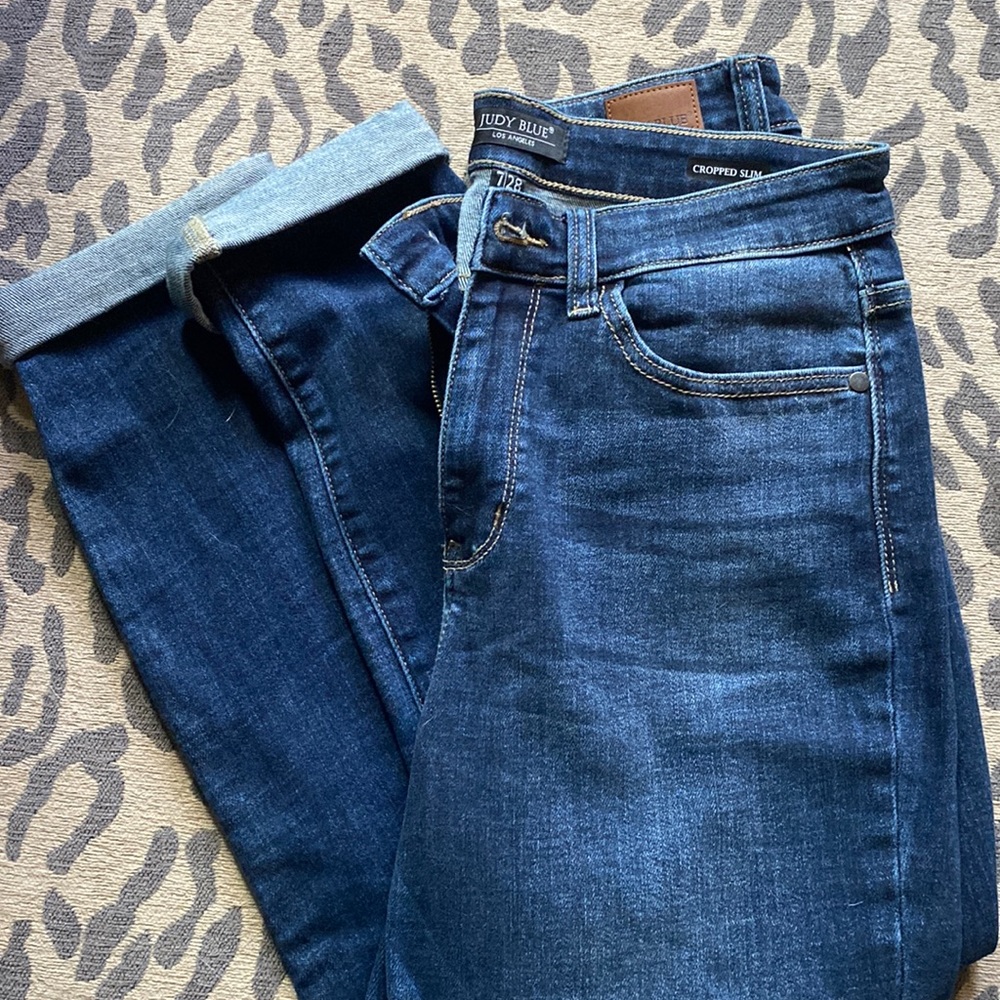Judy Blue Cropped Slim jeans size 7/28